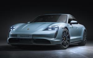 Porsche Taycan 4S